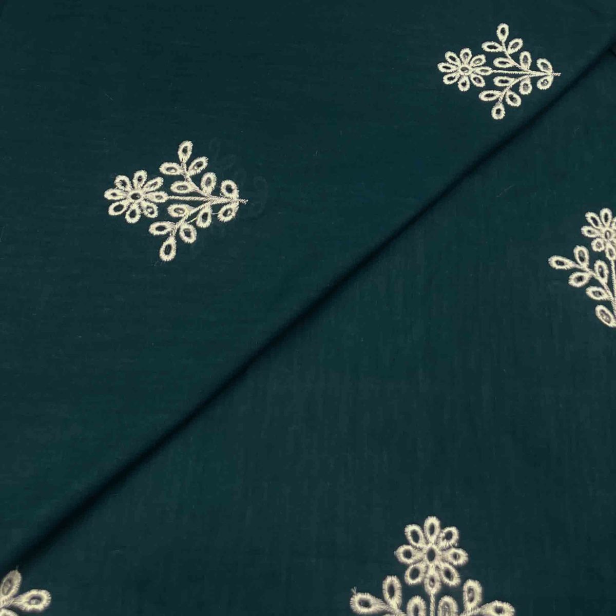 Lawn Embroidery D25886 - Image 1