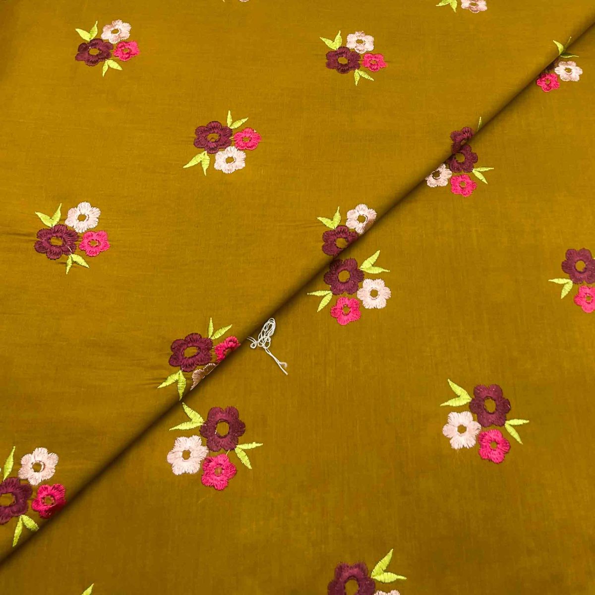Lawn Embroidery D25824 - Image 1