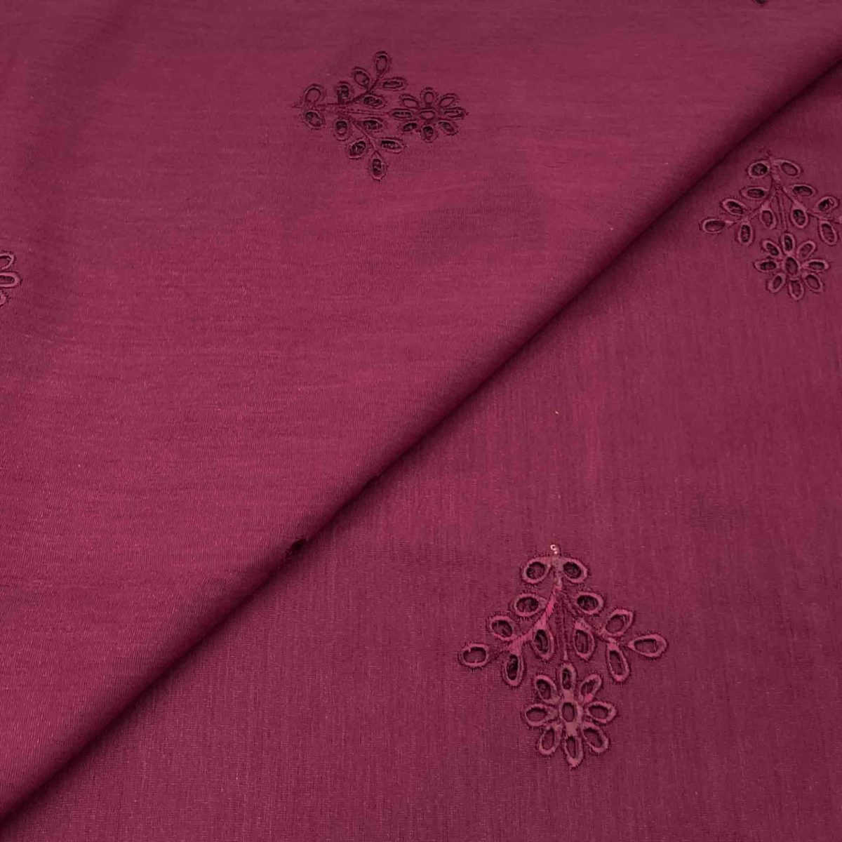 Silk Karandi Boring Embroidery D26D104 - Image 1