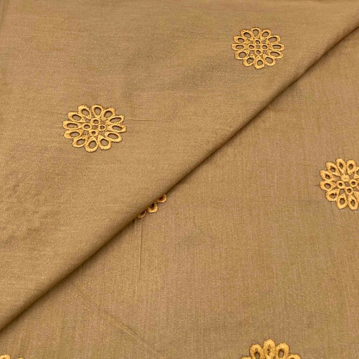 Silk Karandi Boring Embroidery D26D107 - Image 1