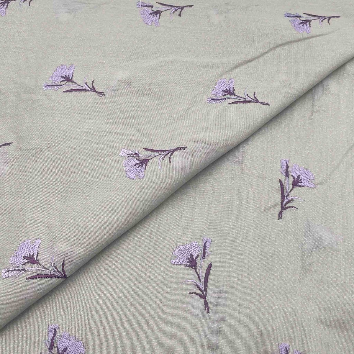 Silk Karandi Embroidery D26D124 - Image 1