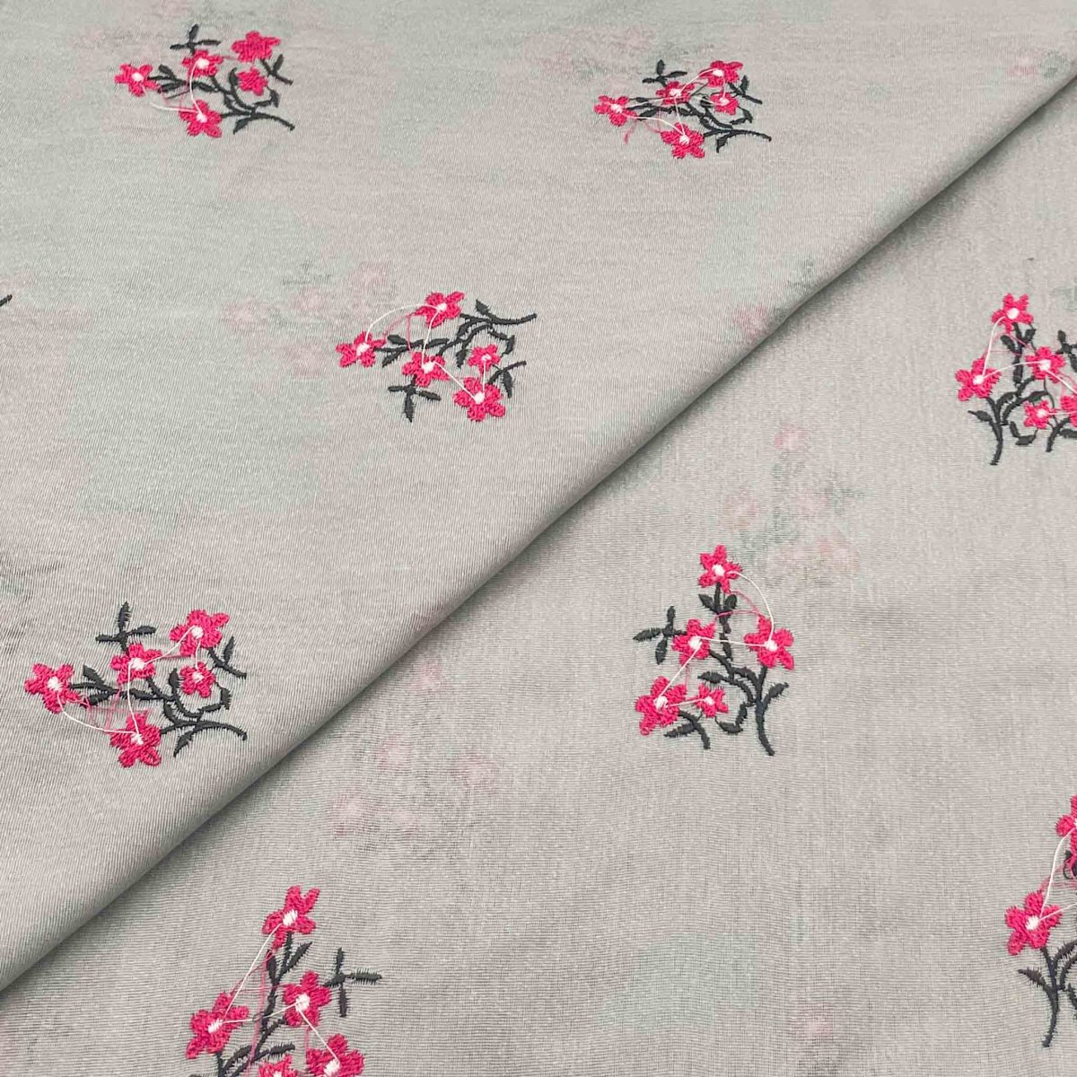 Silk Karandi Embroidery D26D125 - Image 1