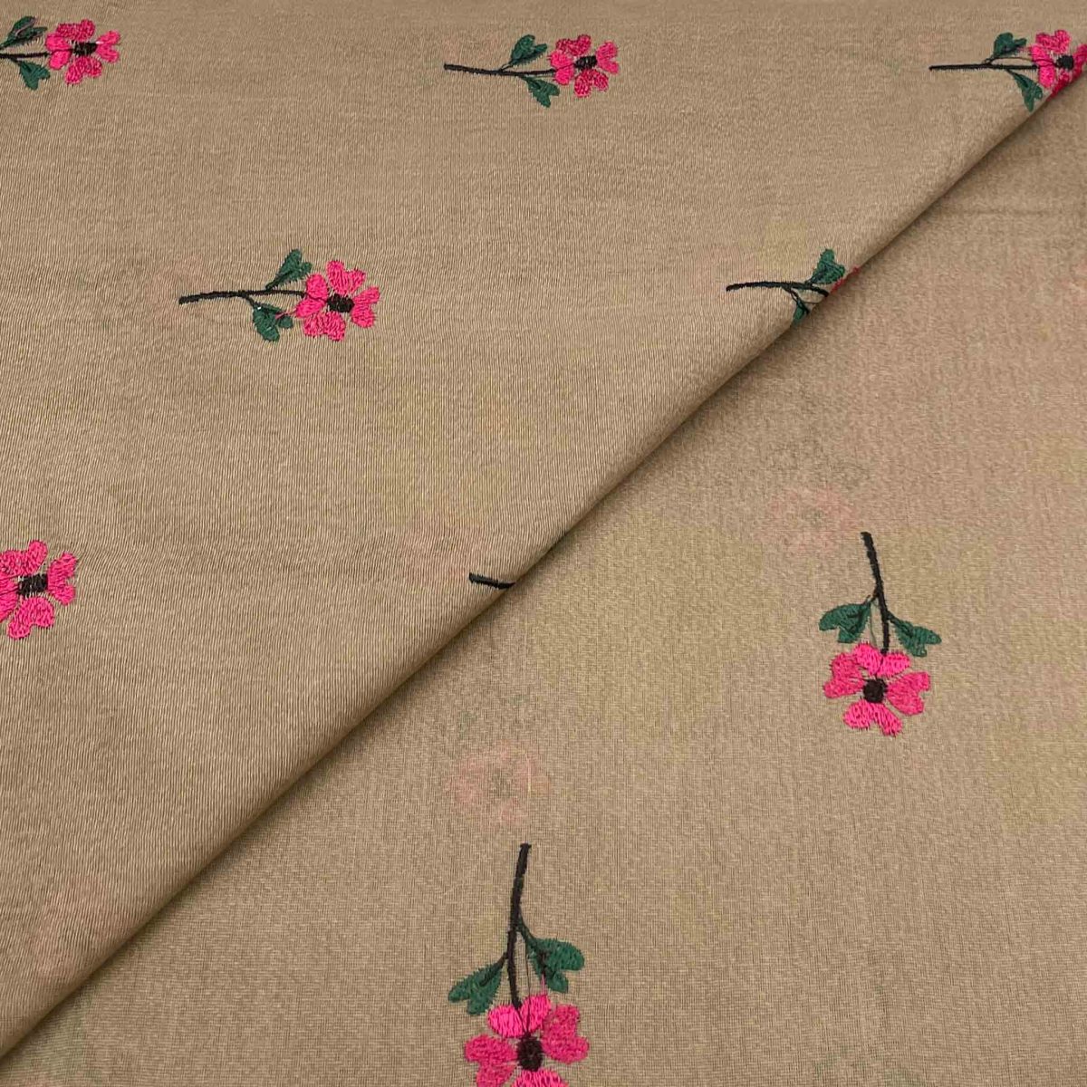 Silk Karandi Embroidery D26D134 - Image 1