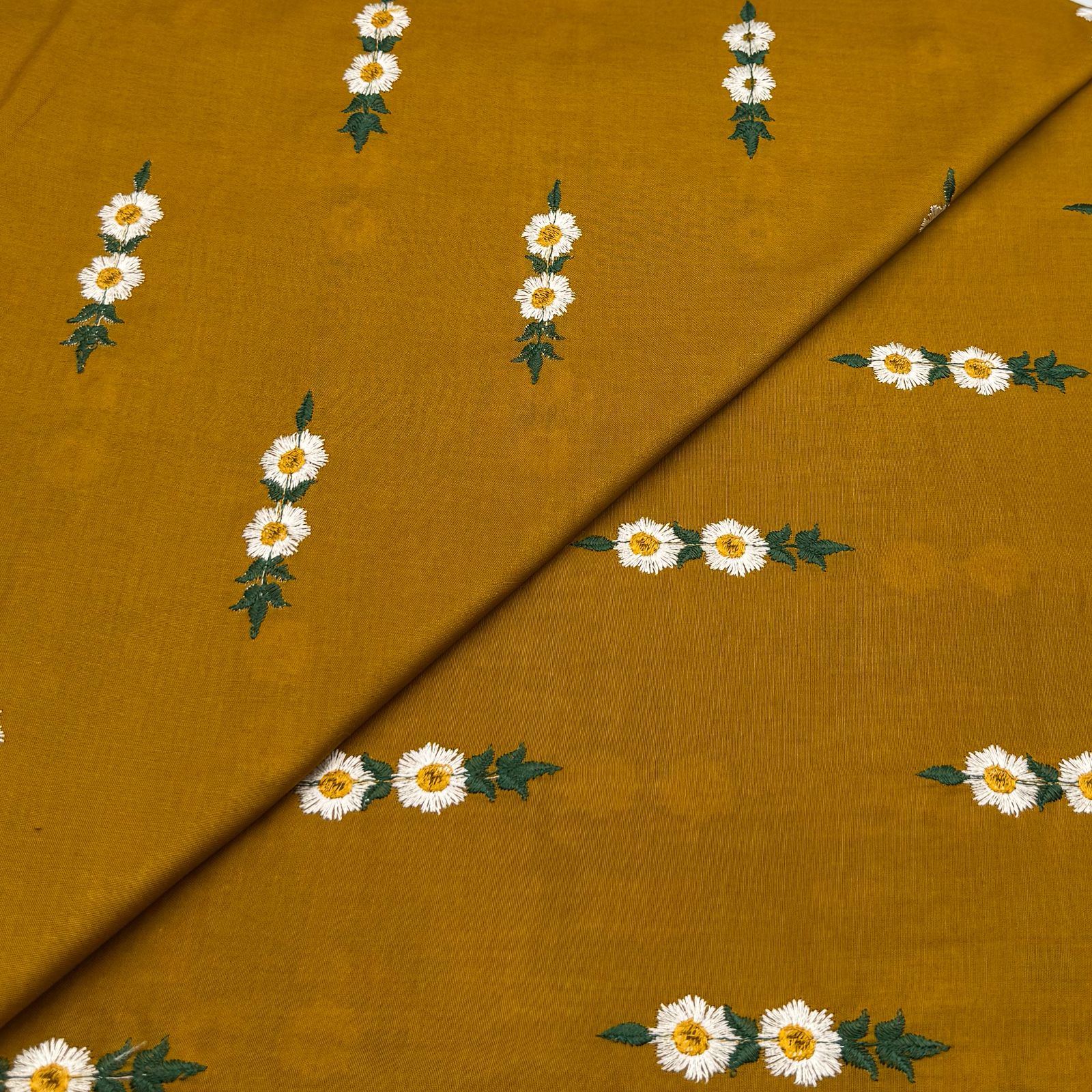 lawn embroidery new batch2 Lawn Embroidery D26D3334 - Image 1