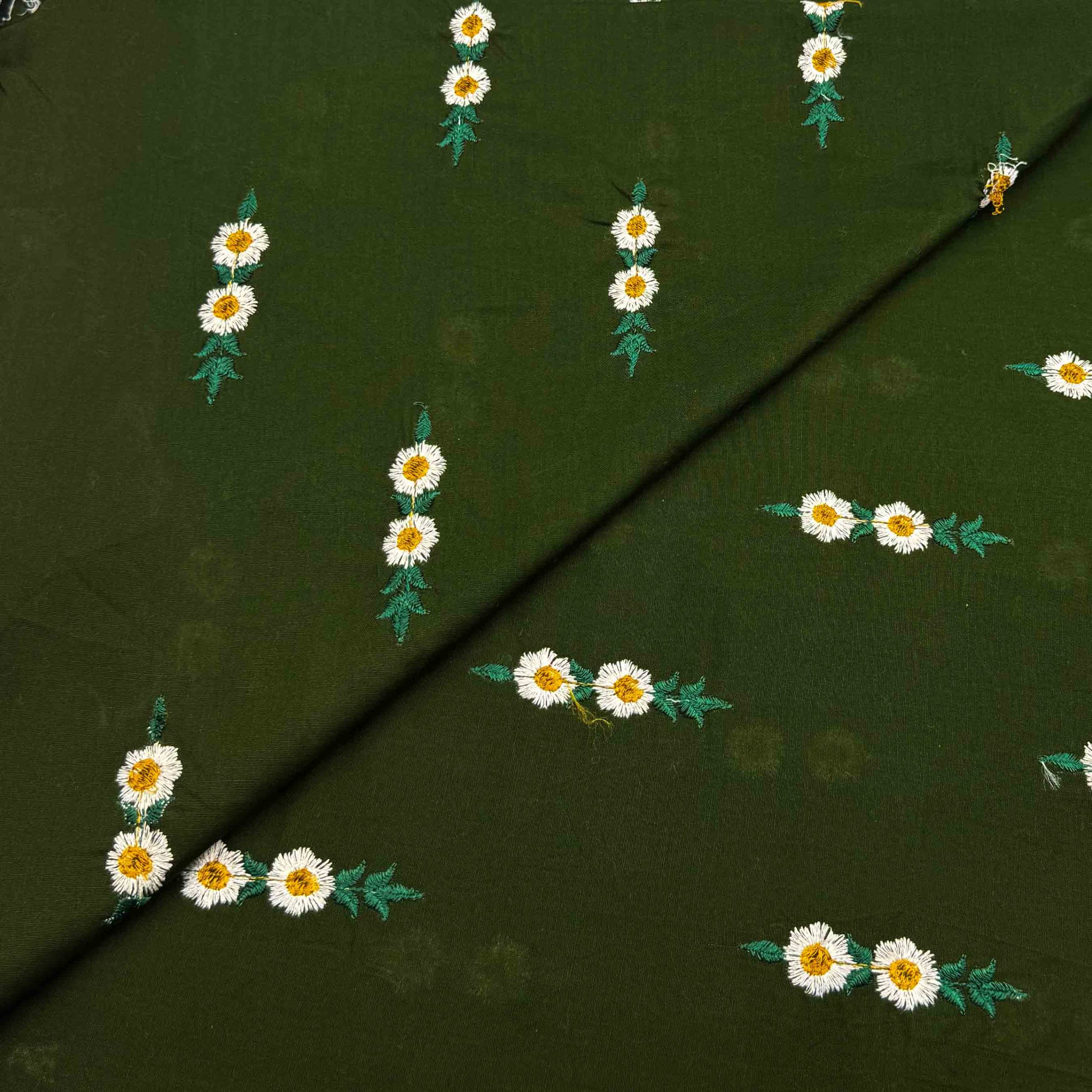 lawn print emb sale-16 Lawn Embroidery D26D3378 - Image 1