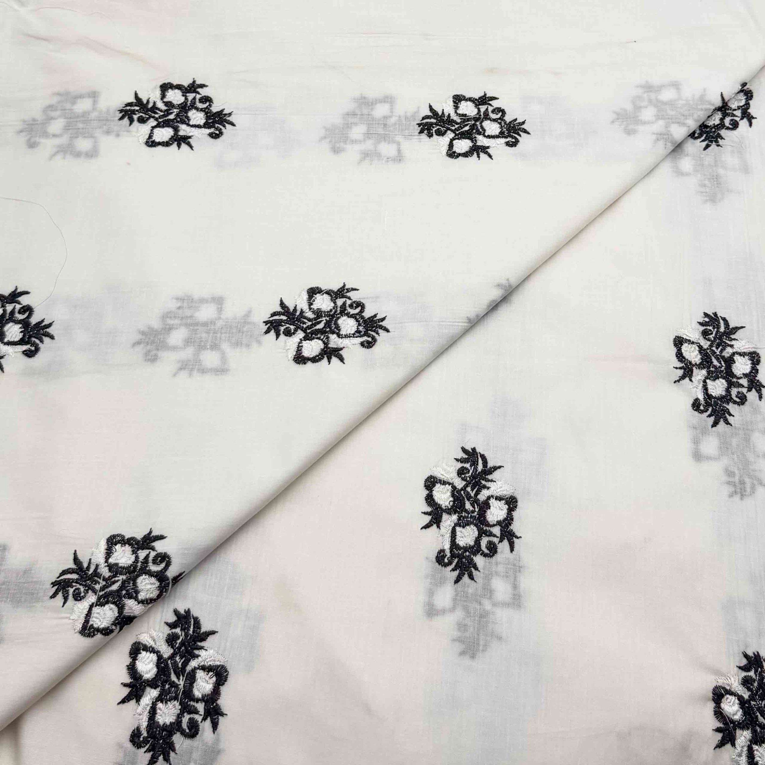monochrome embroidery-07 Lawn Embroidery D26D3392 - Image 1