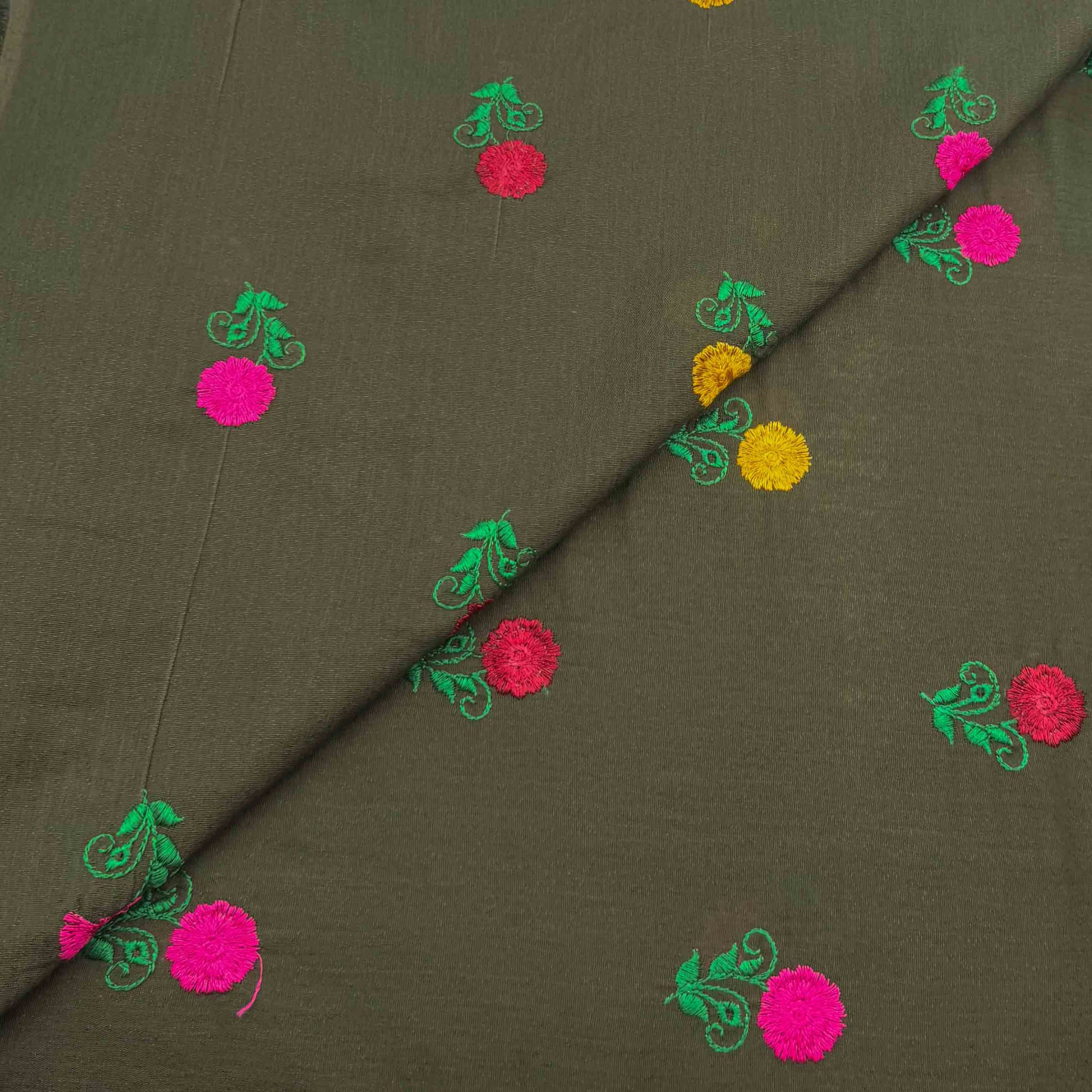 Articles Embroidery-22 Slub Linen Embroidery - Image 1