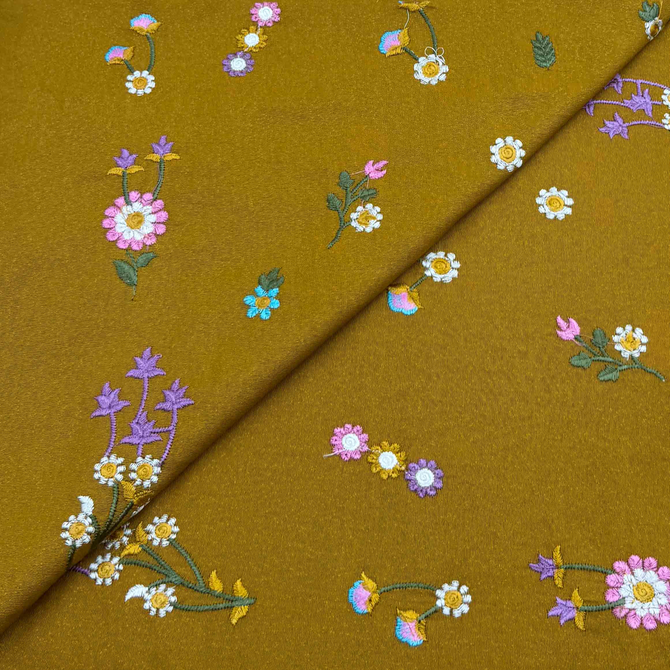 karandi new embroidery-28 Silk Karandi Embroidery D27D139 - Image 1