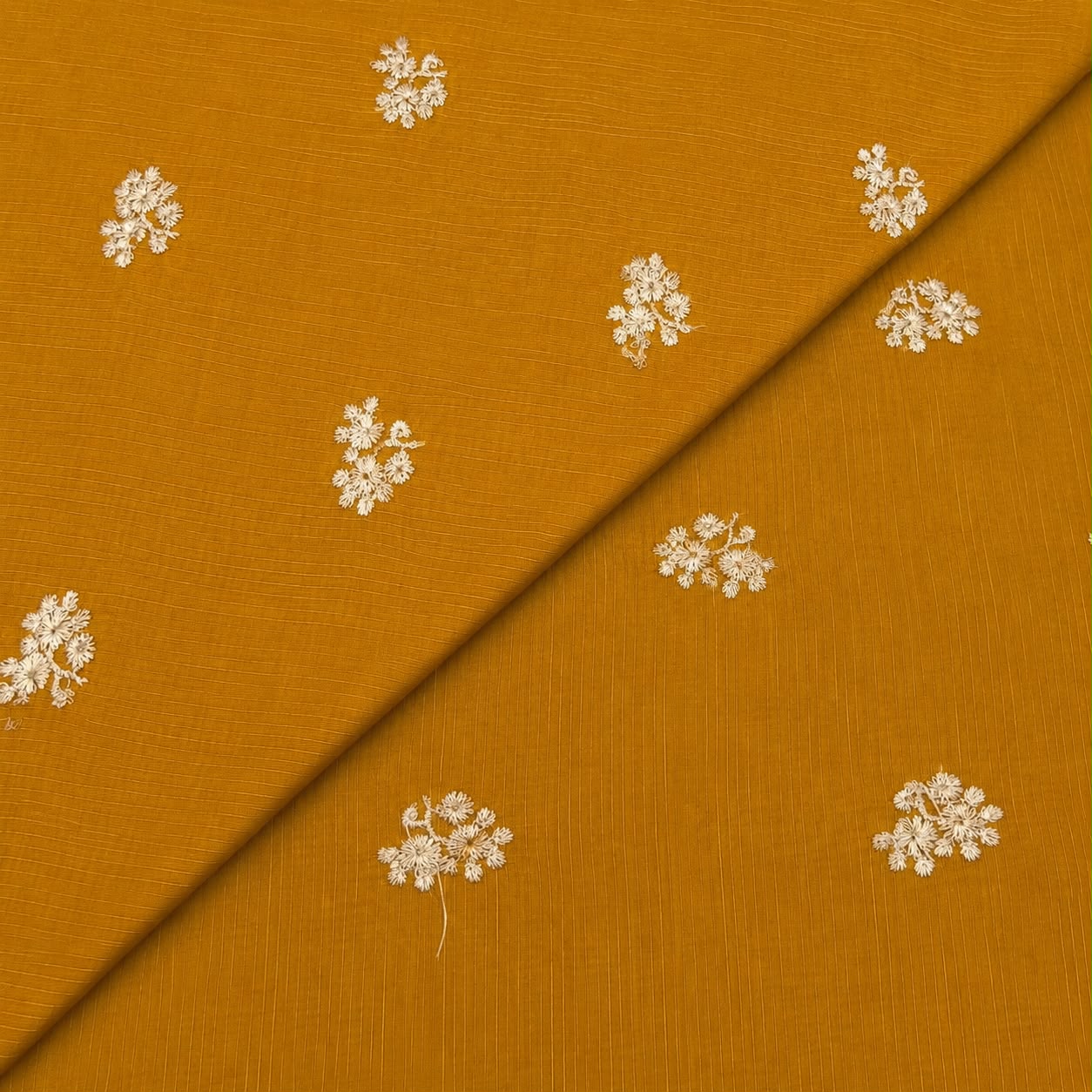lawn embroidery new 5 Lawn Embroidery D26D3444 - Image 1
