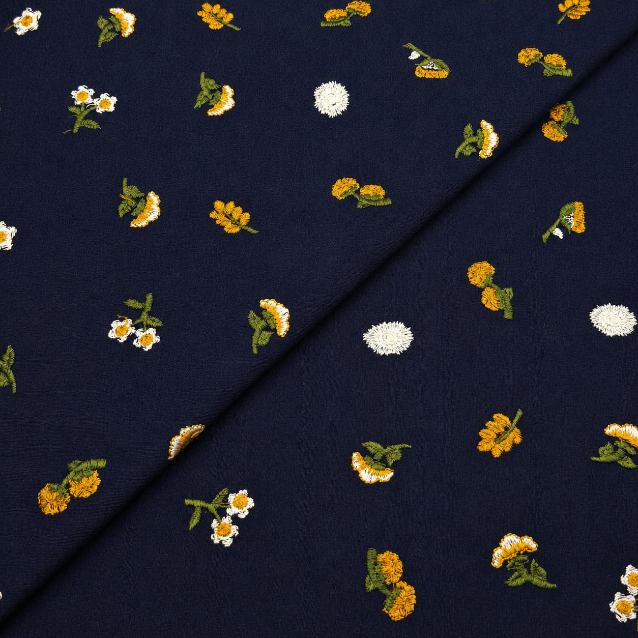 new embroidery 10 Silk Karandi Embroidery D27D109 - Image 1