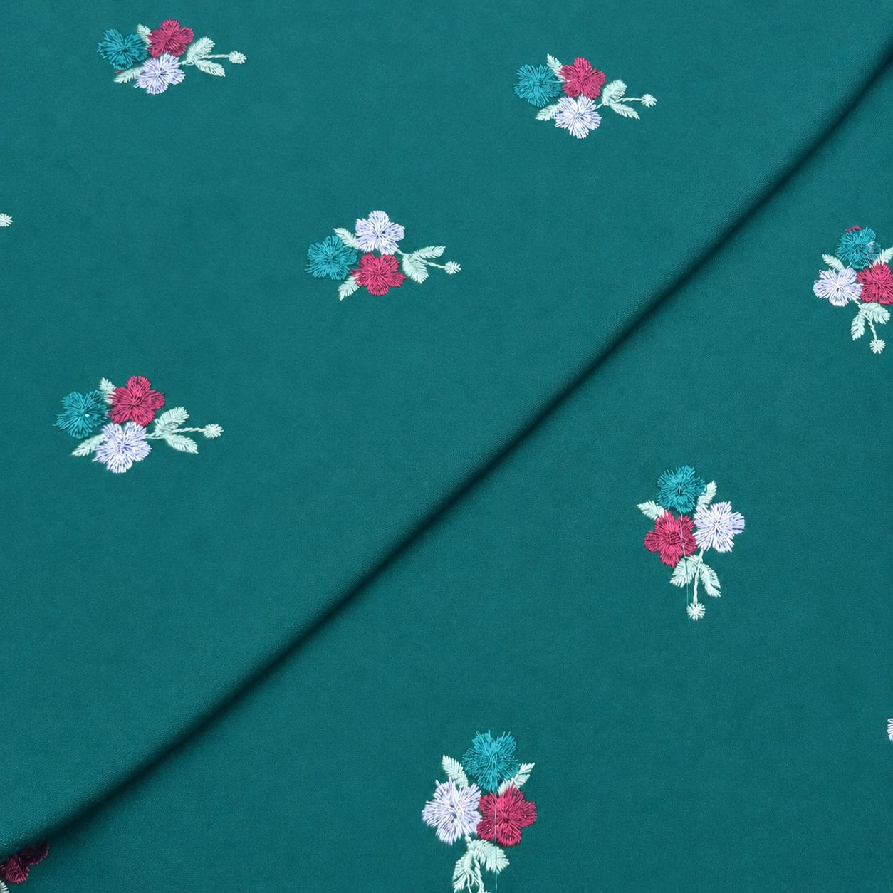 Marina Embroidery wider 4 Marina Embroidery D27D104 - Image 1